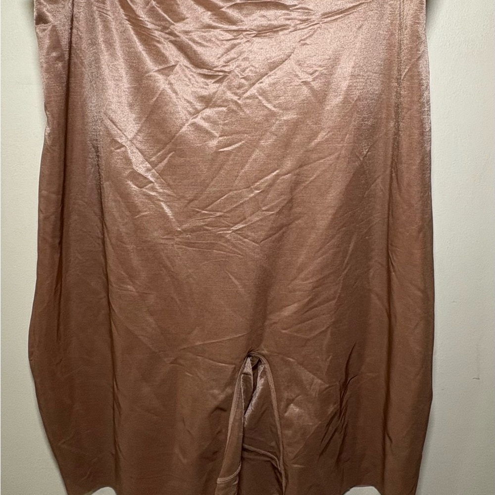 SKIMS mid thigh waist short 4X